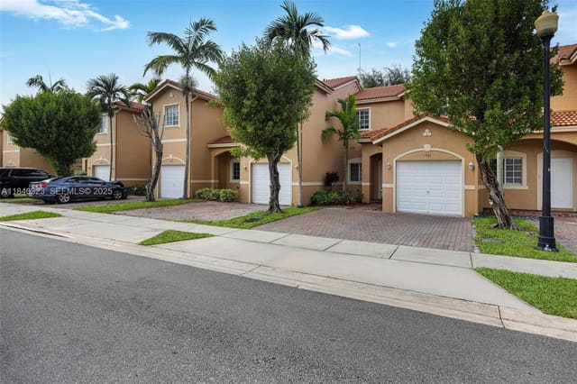 1981 SE 3rd Street, sold in Santa Barbara AT Homestea, Homestead, FL