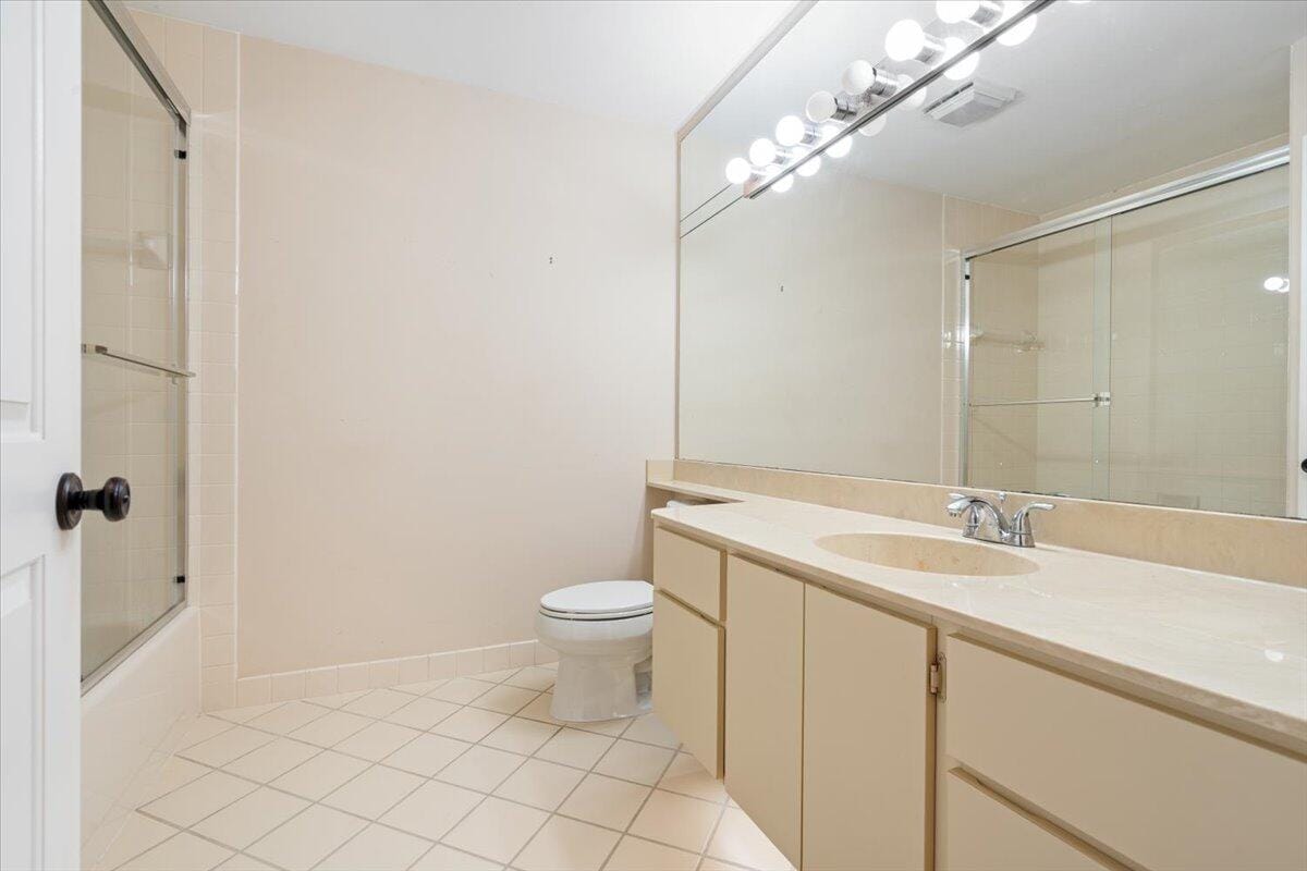 2646 Mohawk Circle, West Palm Beach, FL 33409 photo 27