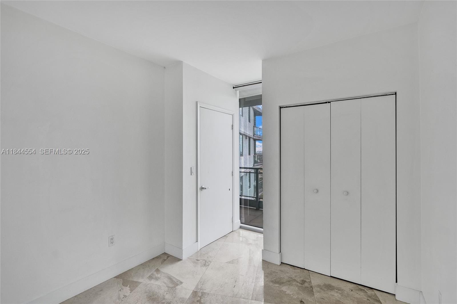 92 SW 3rd Street 2106, Miami, FL 33130 photo 16