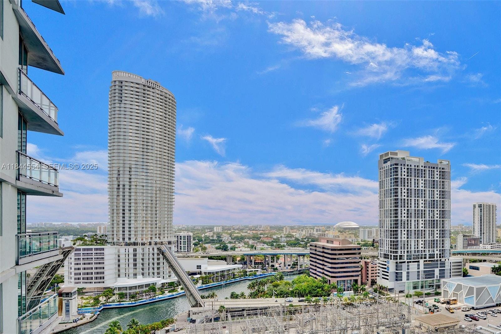 92 SW 3rd Street 2106, Miami, FL 33130 photo 21
