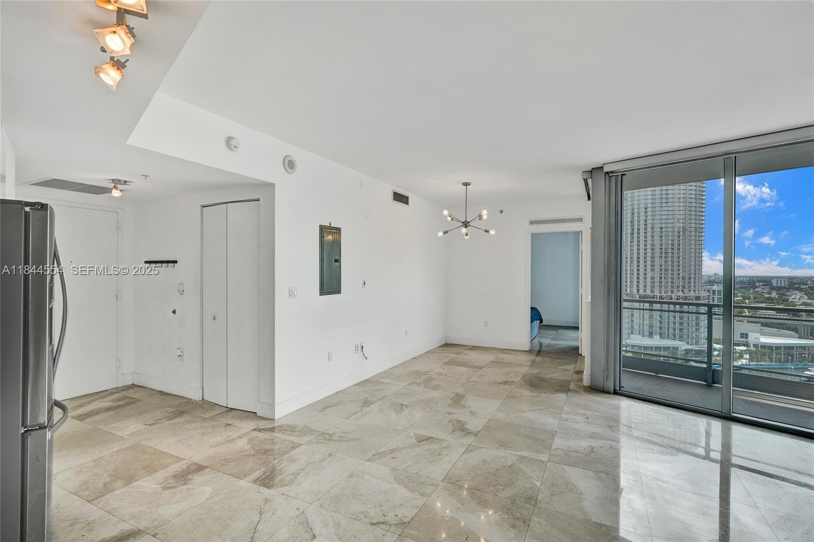 92 SW 3rd Street 2106, Miami, FL 33130 photo 7