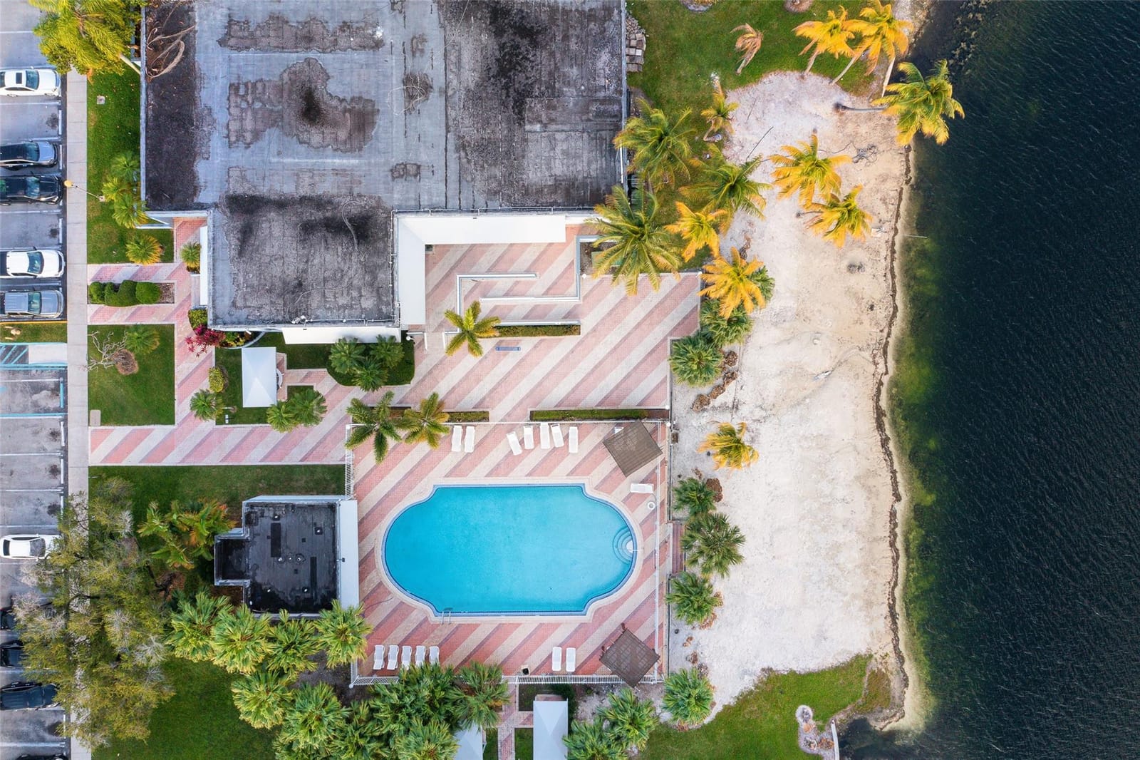9359 Fontainebleau Boulevard F208, Miami, FL 33172 photo 21