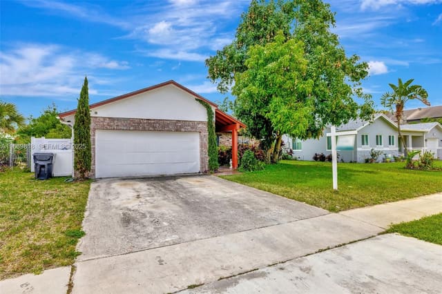 1905 SW 87th Avenue, sold in Burnham Woods, North Lauderdale, FL