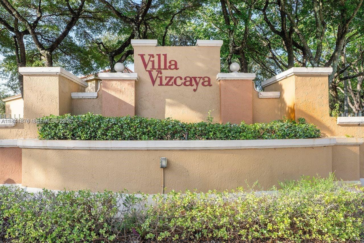 8424 NW 139th Terrace 2705, Miami Lakes, FL 33016 photo 3