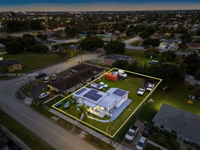 17350 SW 105th Avenue, Miami, FL 33157
