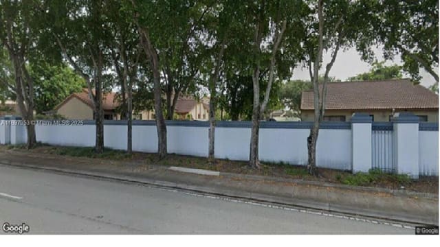 6637 NW 178 Th Terrace, Hialeah, FL 33015