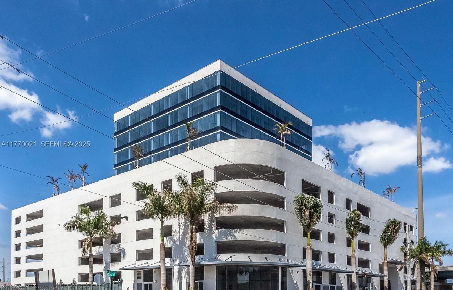 20200 W Dixie Highway 1102, Miami, FL 33180