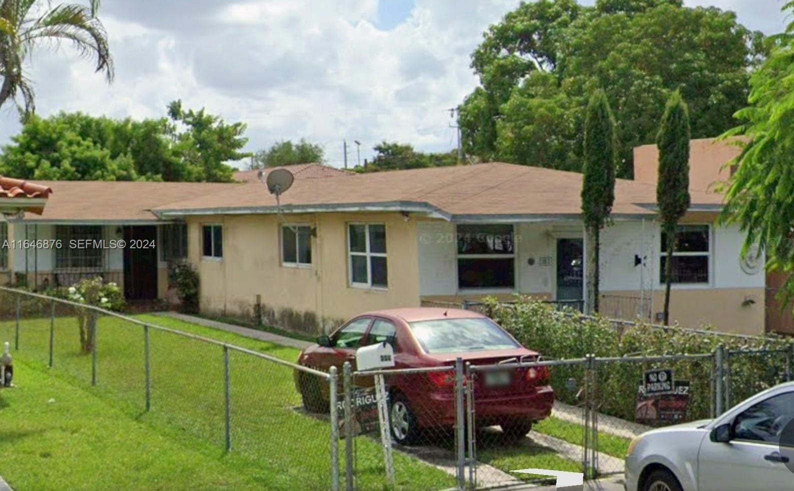 350 SW 17th Road, Miami, FL 33129