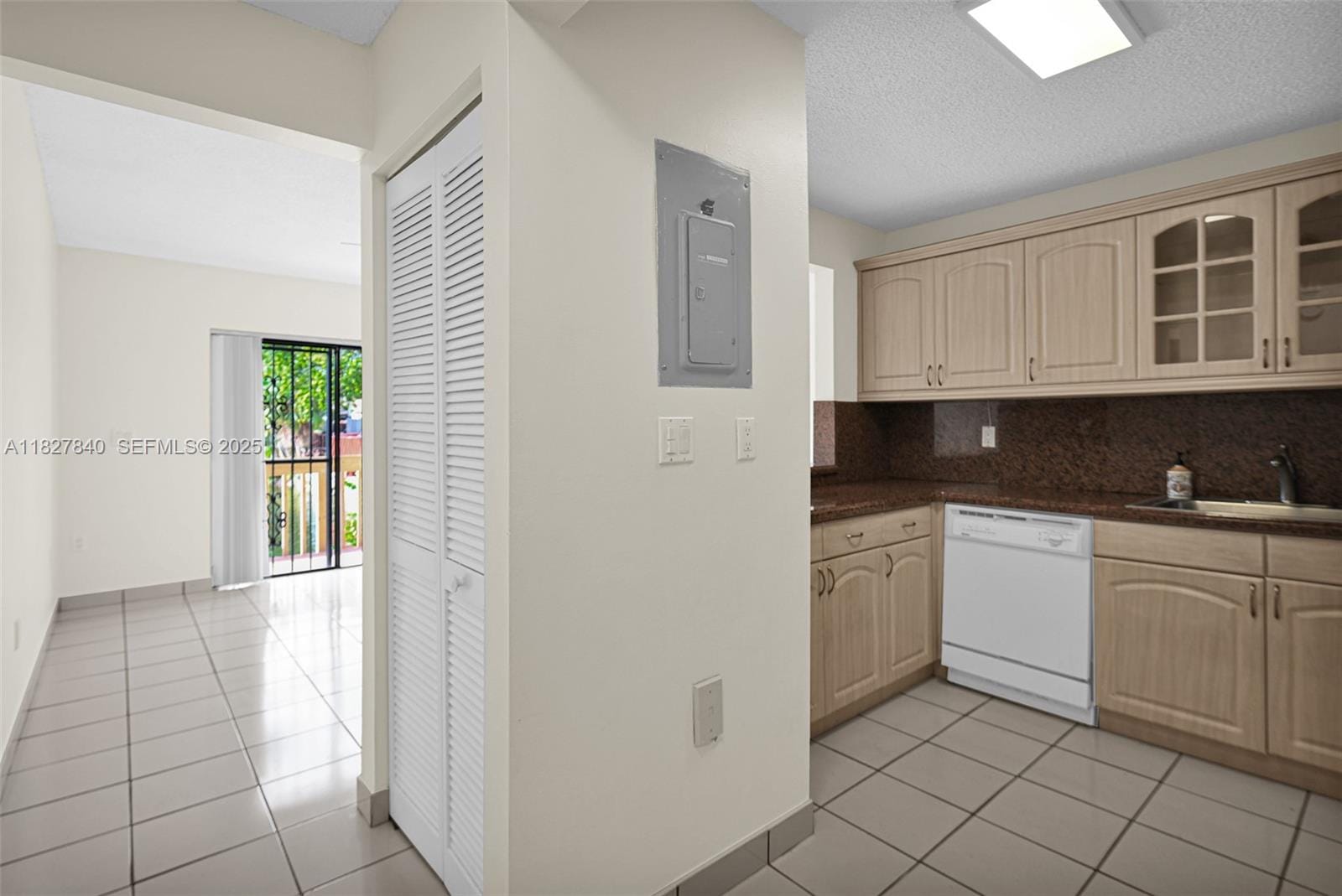 12213 SW 24th Terrace 19 — photo 7