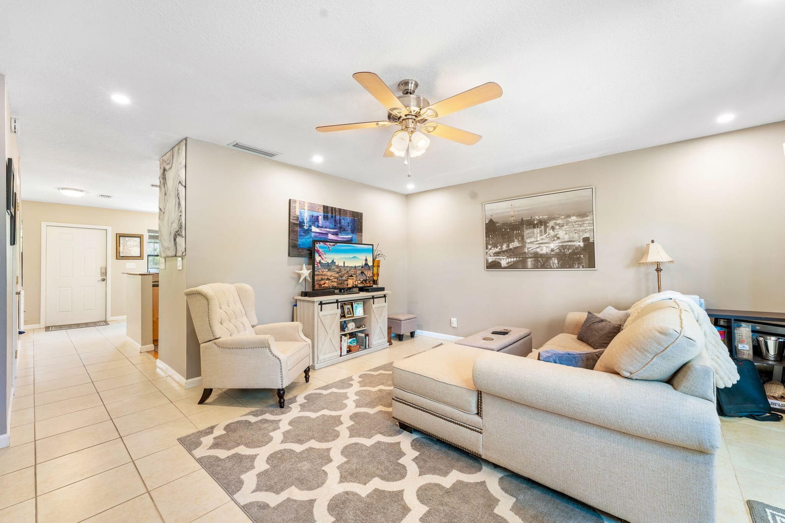 2118 NE 9th Avenue 2118 — photo 11
