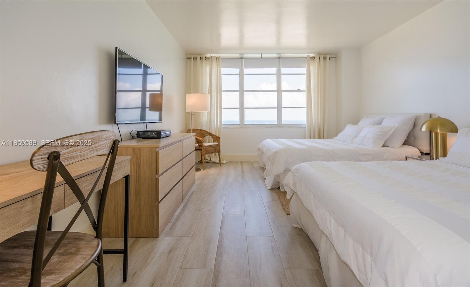 5601 Collins Avenue 1204 — photo 11