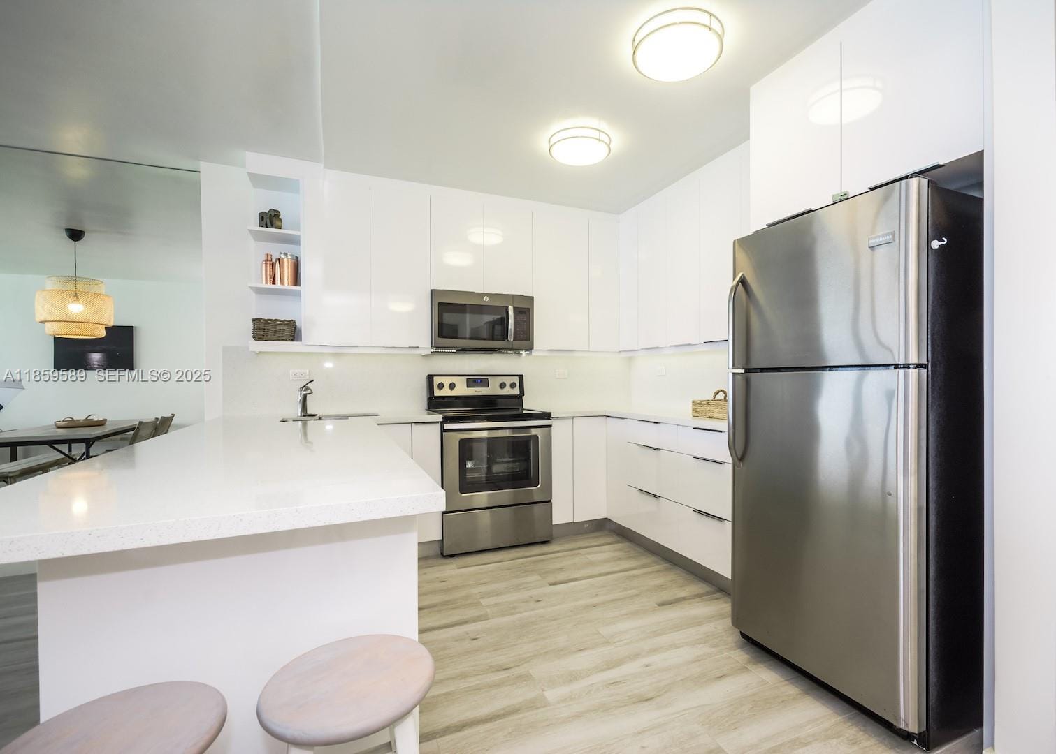5601 Collins Avenue 1204 — photo 10