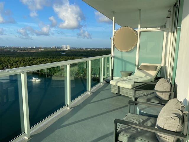 400 Sunny Isles Boulevard 2007, Sunny Isles Beach, FL 33160