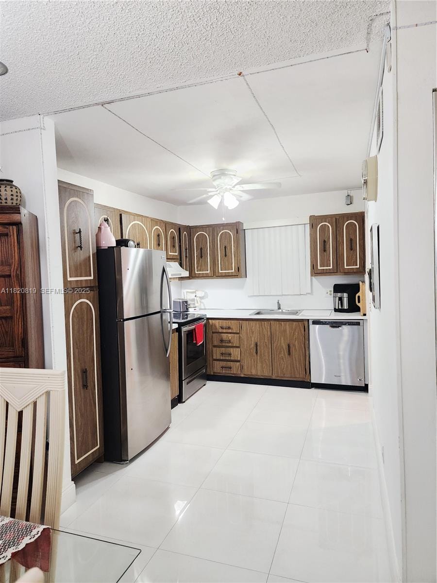 2541 Aragon Boulevard 105, Sunrise, FL 33322 photo 15