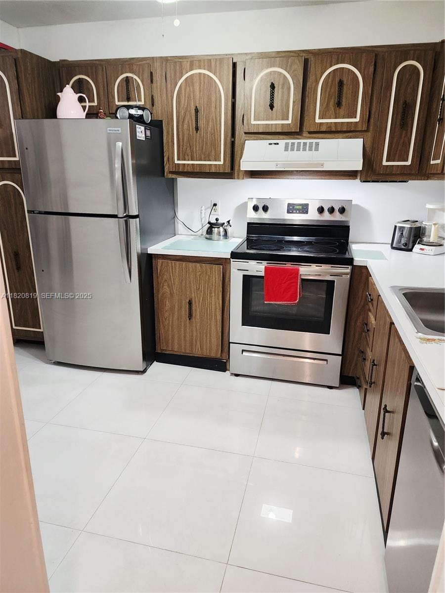 2541 Aragon Boulevard 105, Sunrise, FL 33322 photo 17