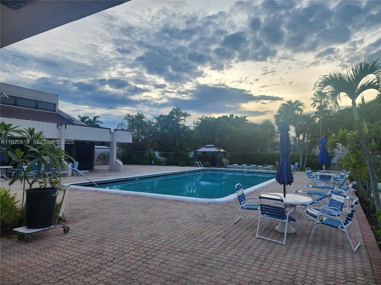 2541 Aragon Boulevard 105, Sunrise, FL 33322 photo 3