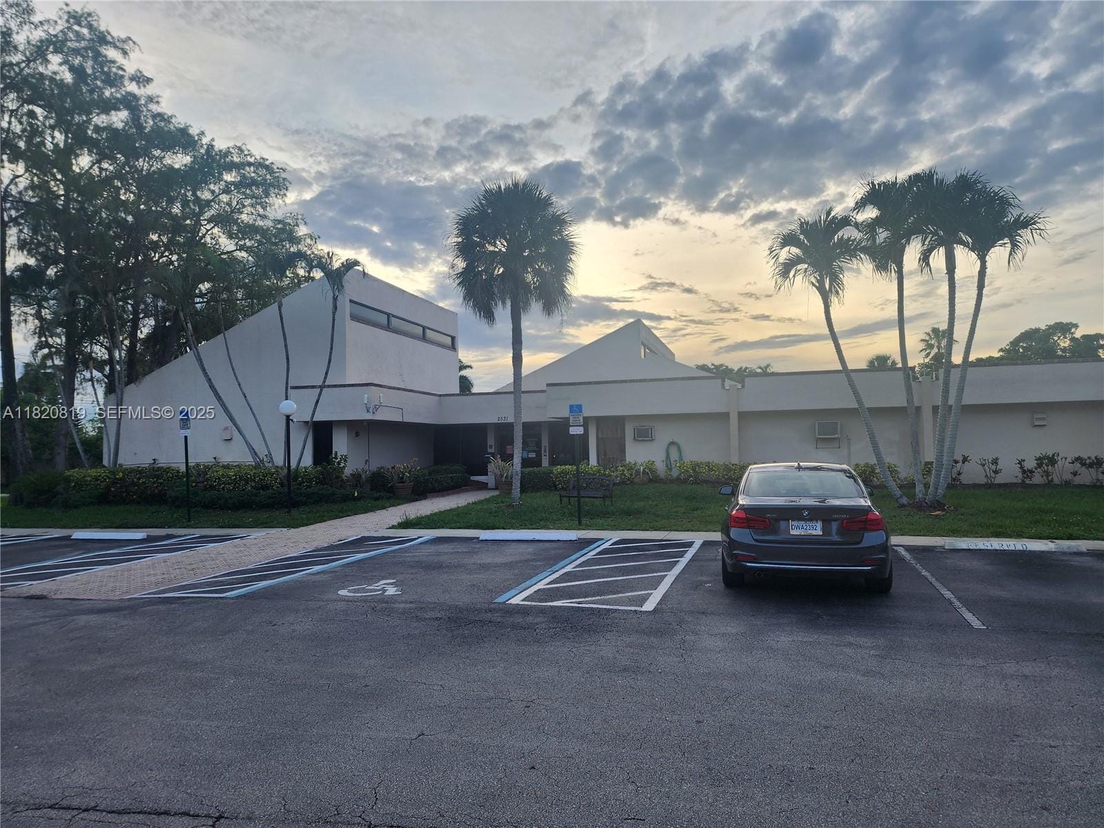 2541 Aragon Boulevard 105, Sunrise, FL 33322 photo 7