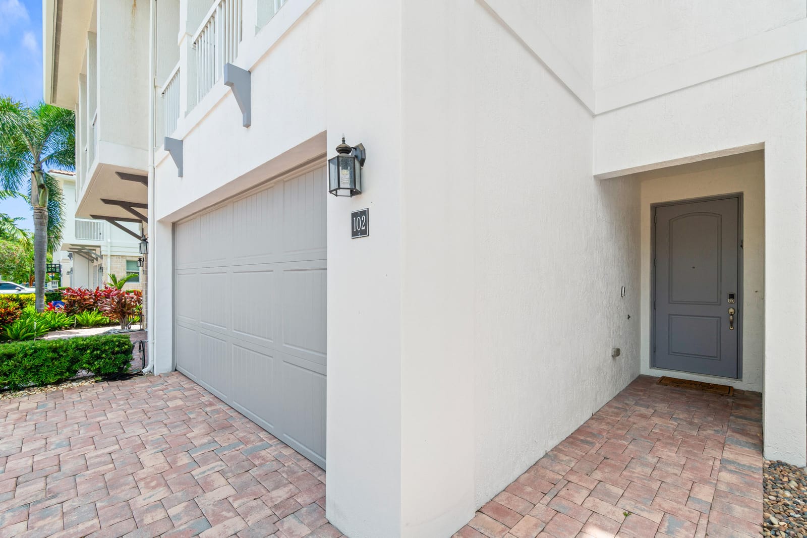 100 NW 69th Circle 102 — photo 3