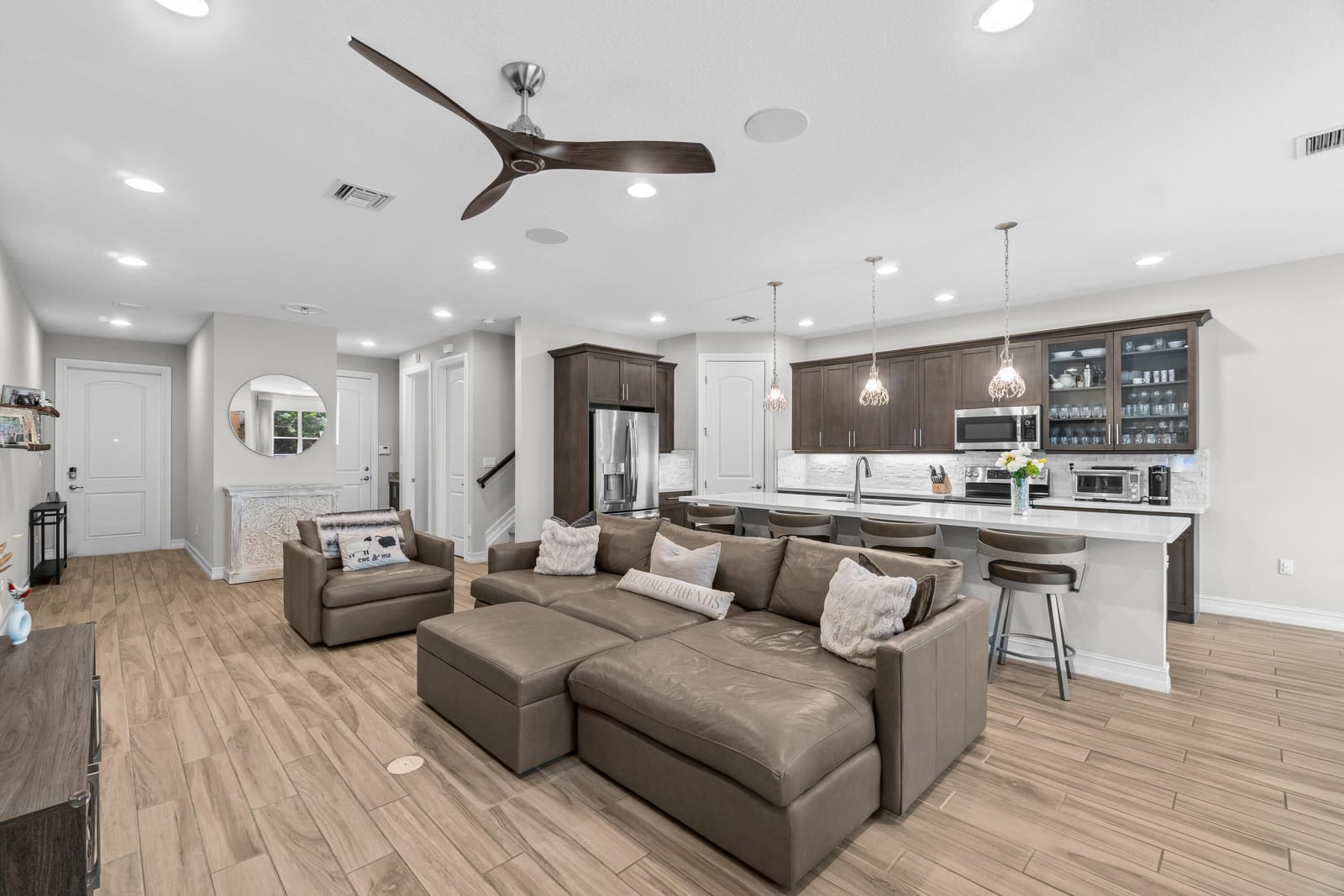 100 NW 69th Circle 102 — photo 4