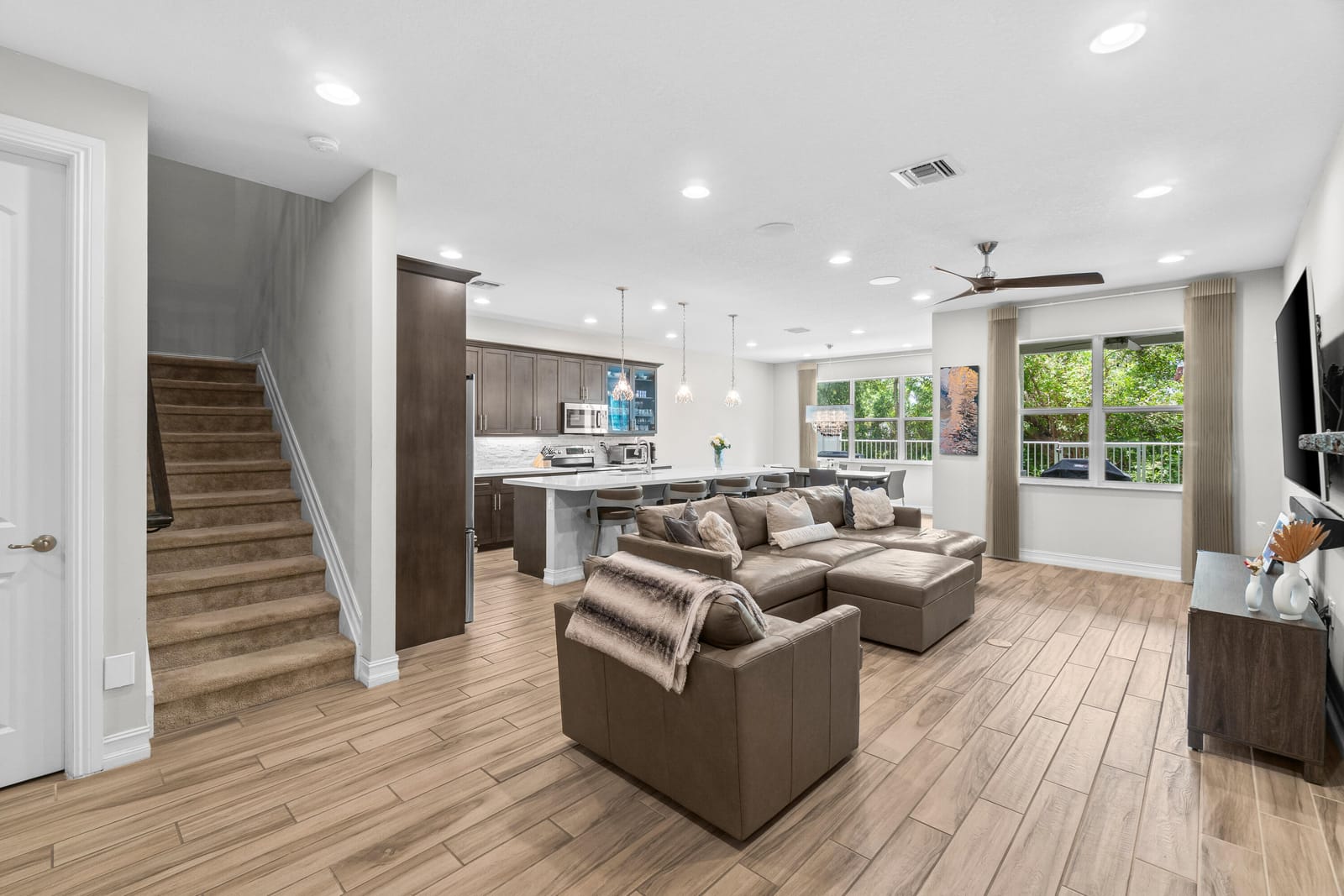 100 NW 69th Circle 102 — photo 5