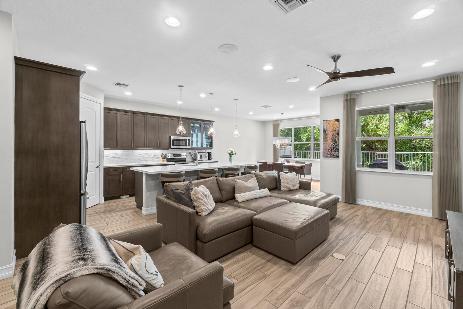 100 NW 69th Circle 102 — photo 8