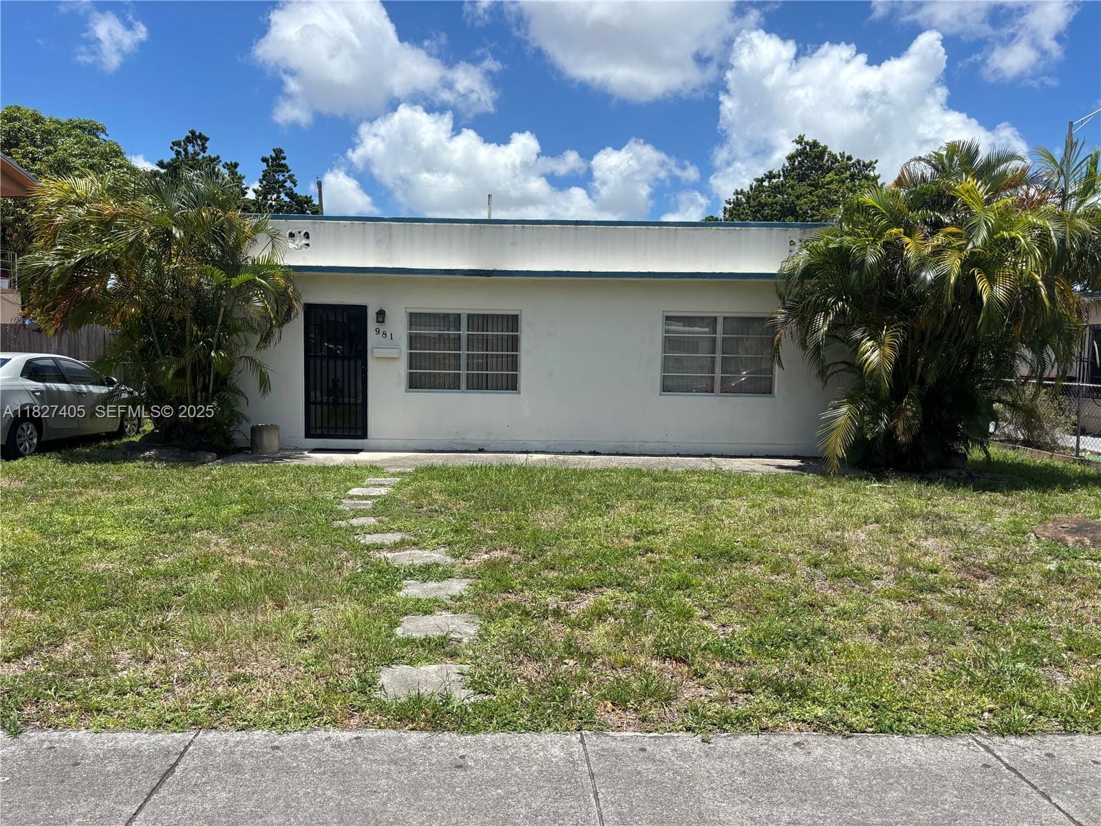 981 E 18th Street, Hialeah, FL 33013