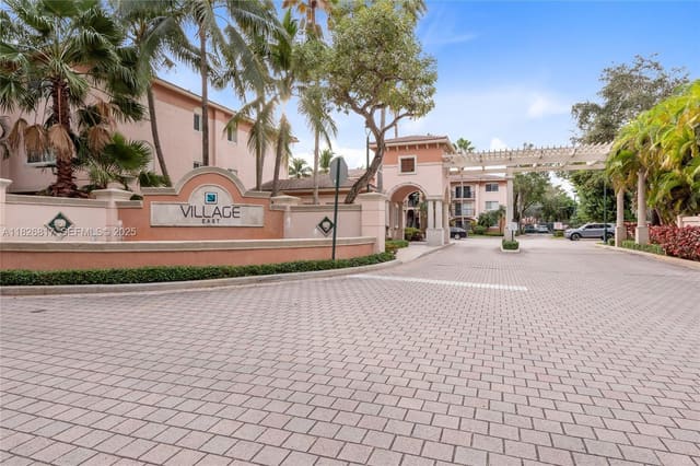 2009 SE 10th Avenue 318, sold in Village East, Fort Lauderdale, FL