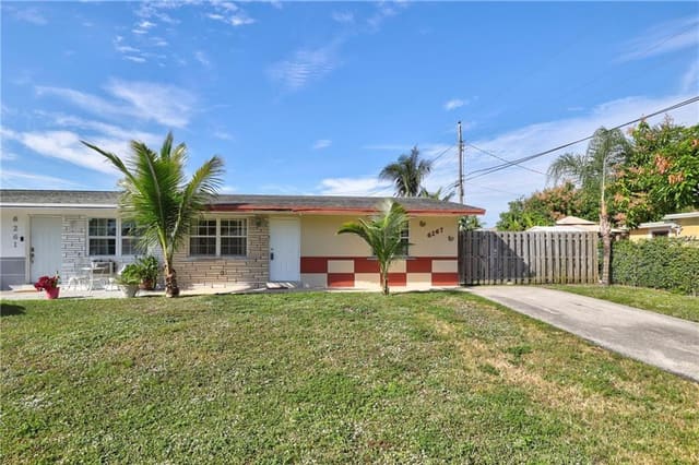 6267 SW 20th Street, North Lauderdale, FL 33068