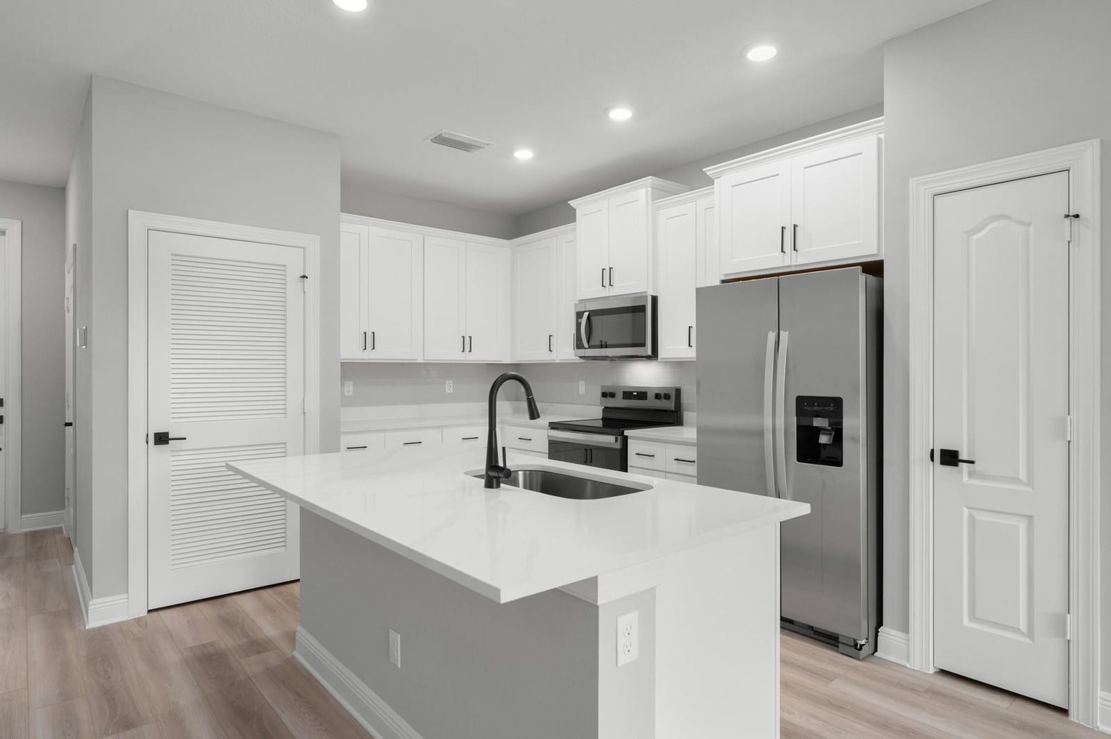 1618 Gaiety Way — photo 2