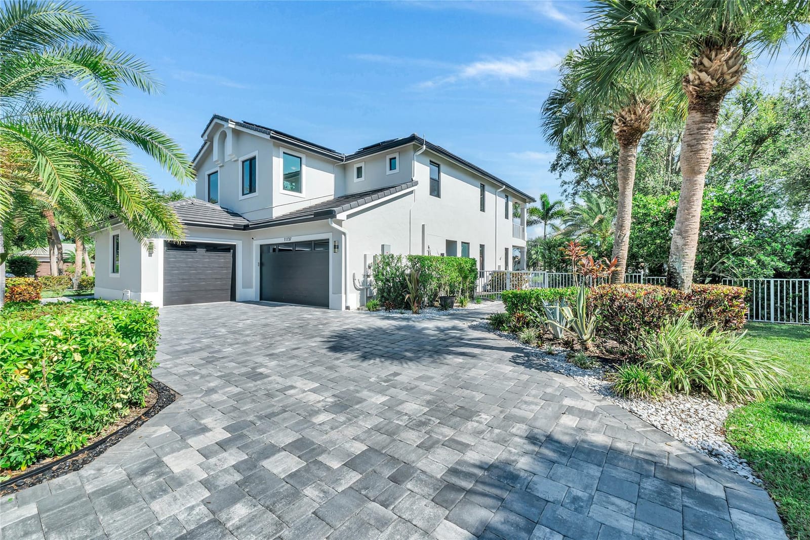 11737 Windsor Bay Place — photo 5