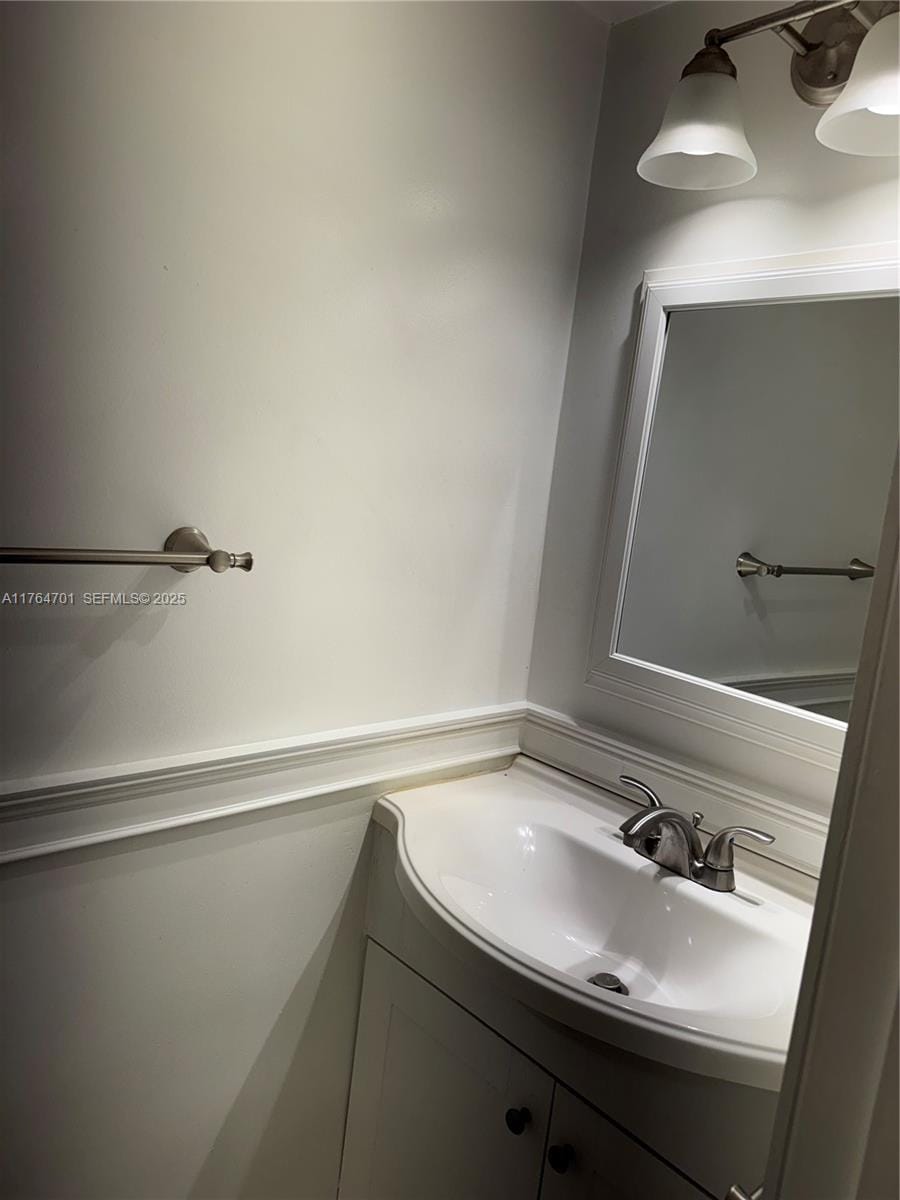 1255 W 53rd Street 307-3, Hialeah, FL 33012 photo 14