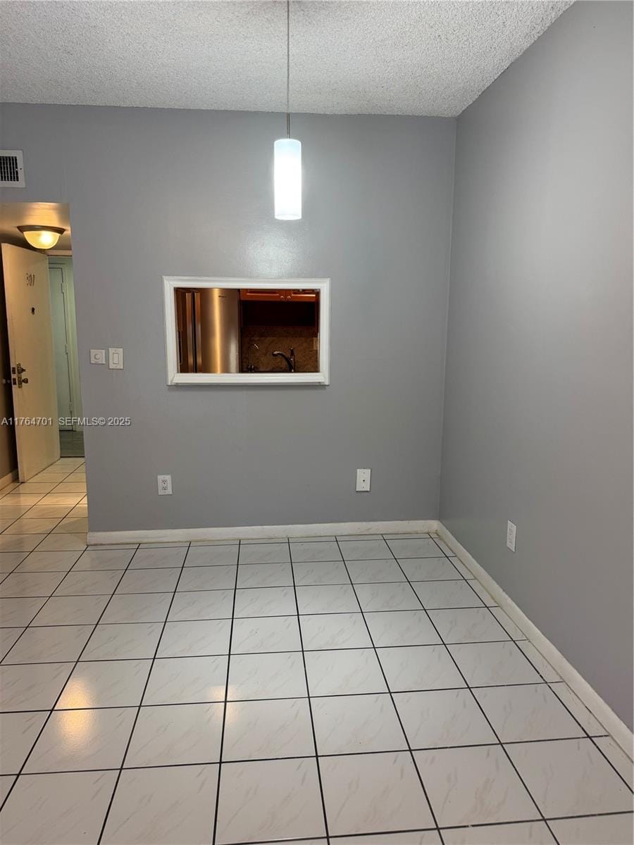 1255 W 53rd Street 307-3 — photo 5