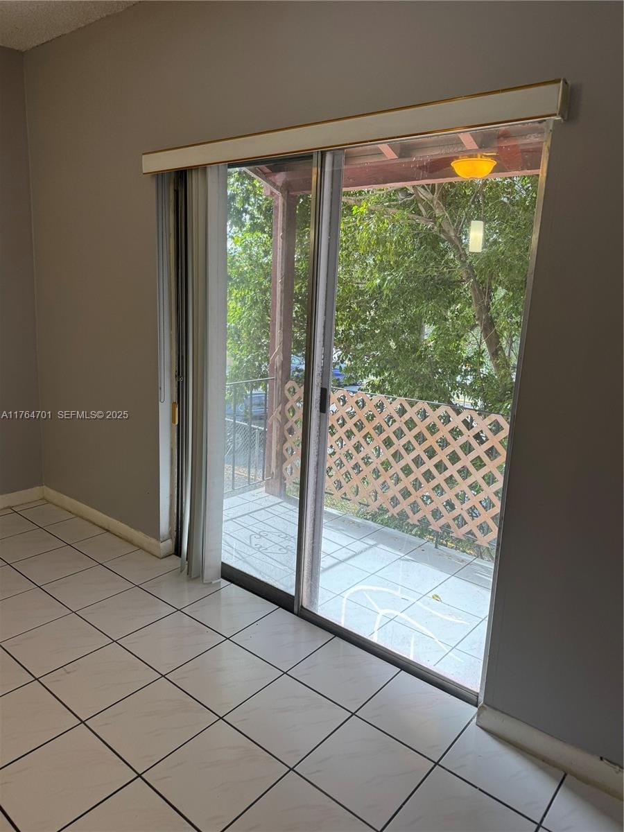 1255 W 53rd Street 307-3 — photo 9