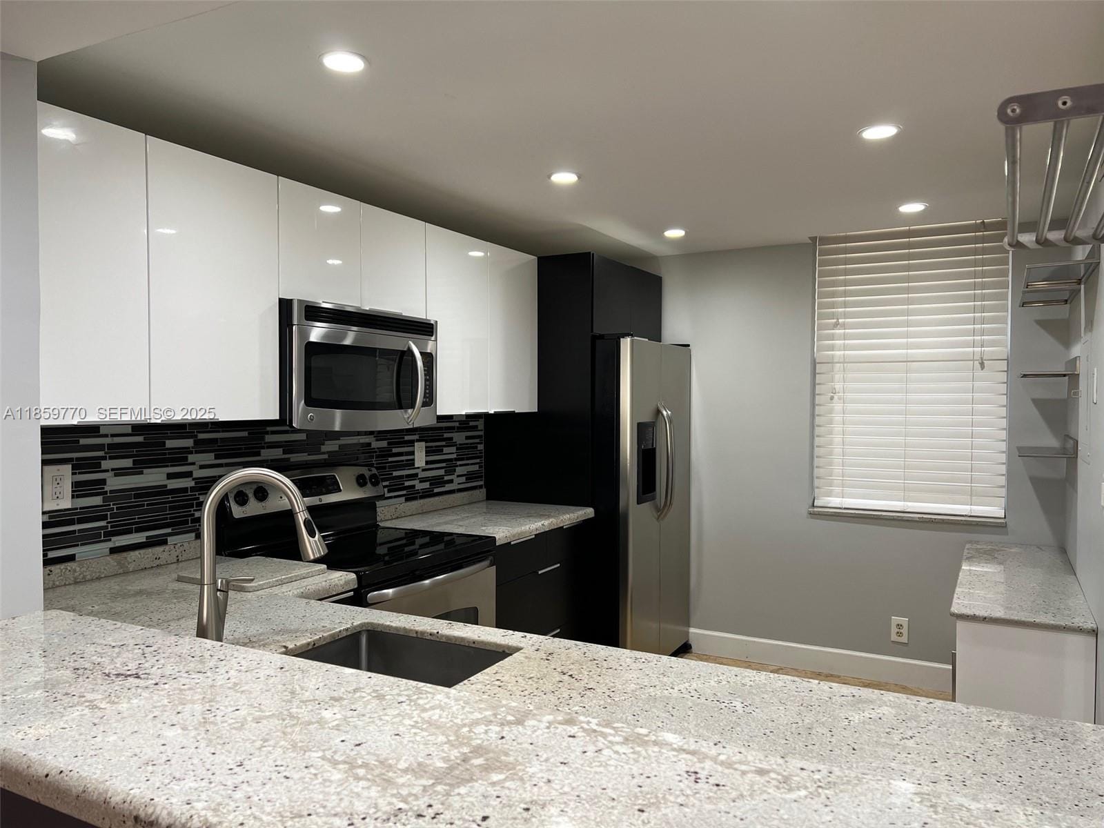 2767 S Carambola S Circle 201 — photo 2