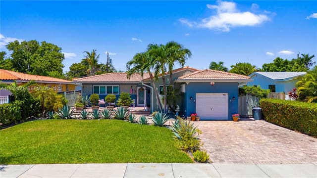 7528 Hispanola Avenue, North Bay Village, FL 33141