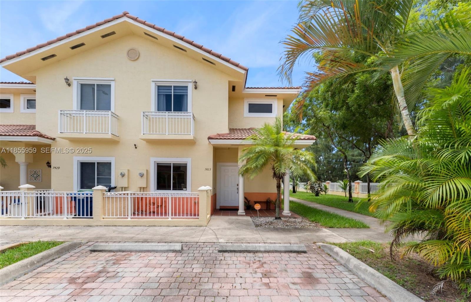 7423 NW 182nd Street, Hialeah, FL 33015, Hialeah