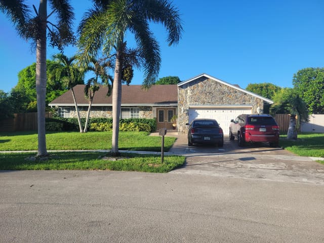 4460 NW 72nd Terrace, sold in Boulevard East, Lauderhill, FL
