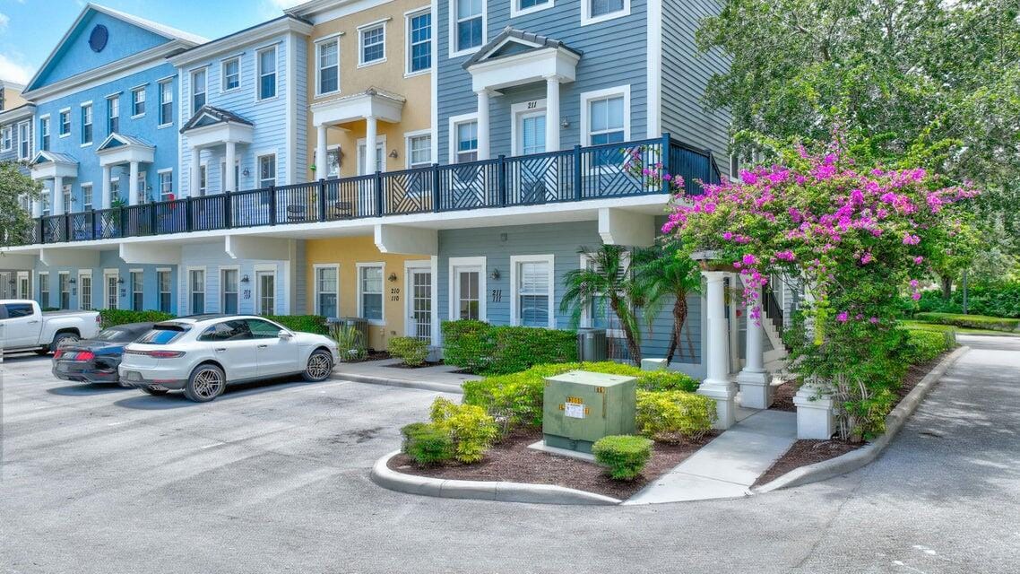 221 Greenwich Circle 209, Jupiter, FL 33458