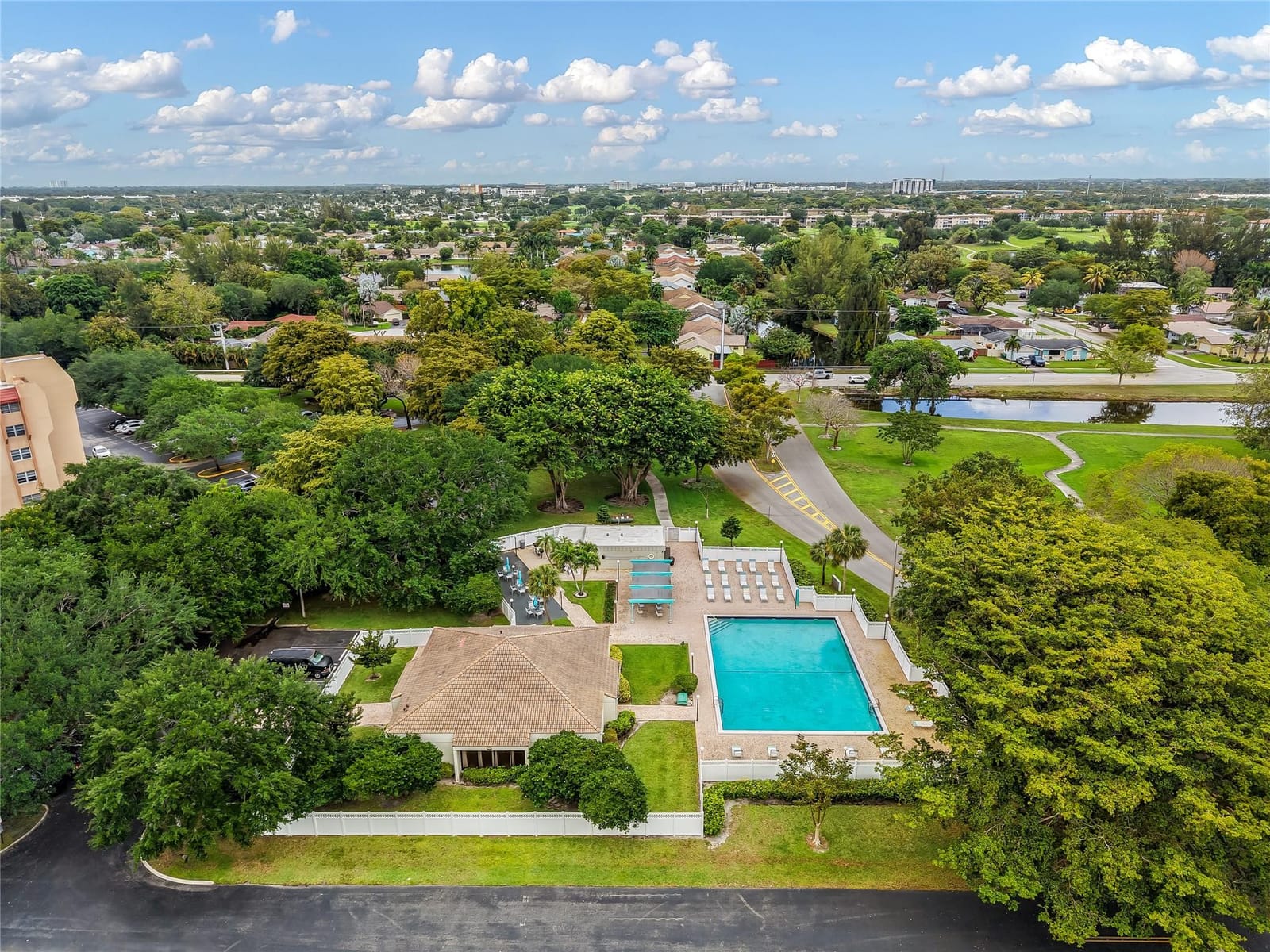 3300 W Rolling Hills Circle 504, Davie, FL 33328 photo 23