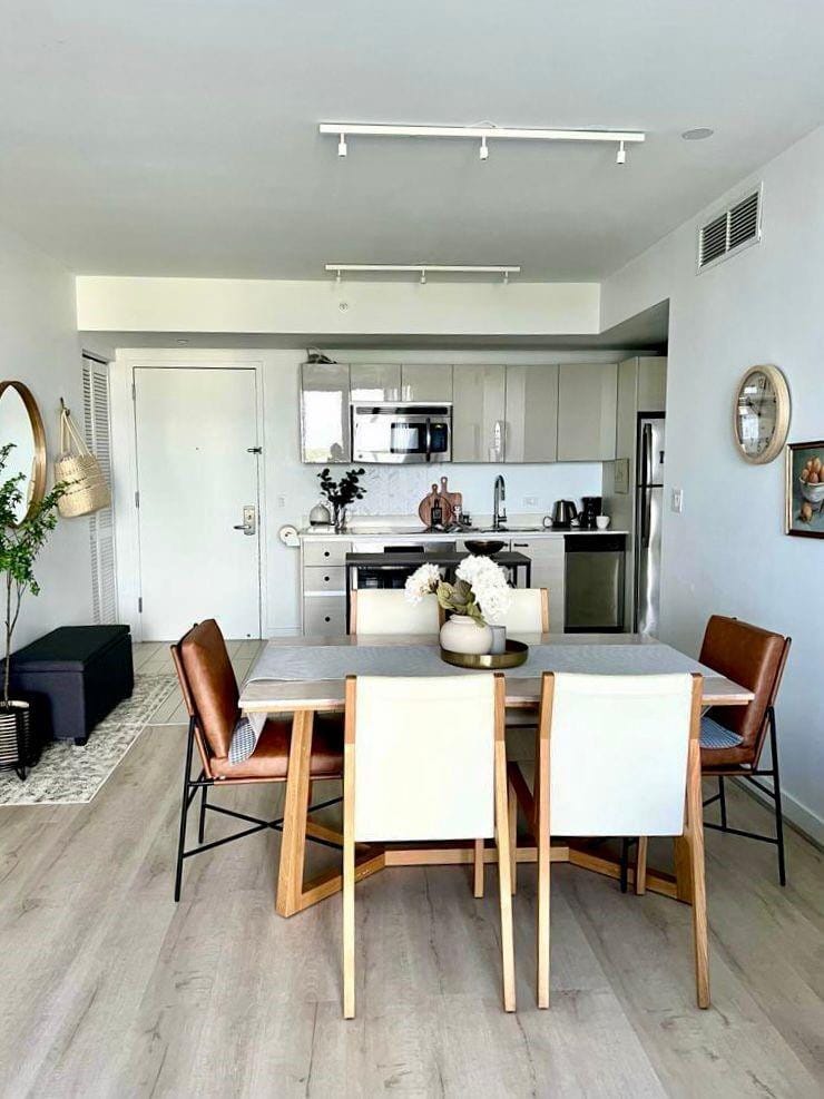 2602 E Hallandale Beach Boulevard R1010 — photo 2
