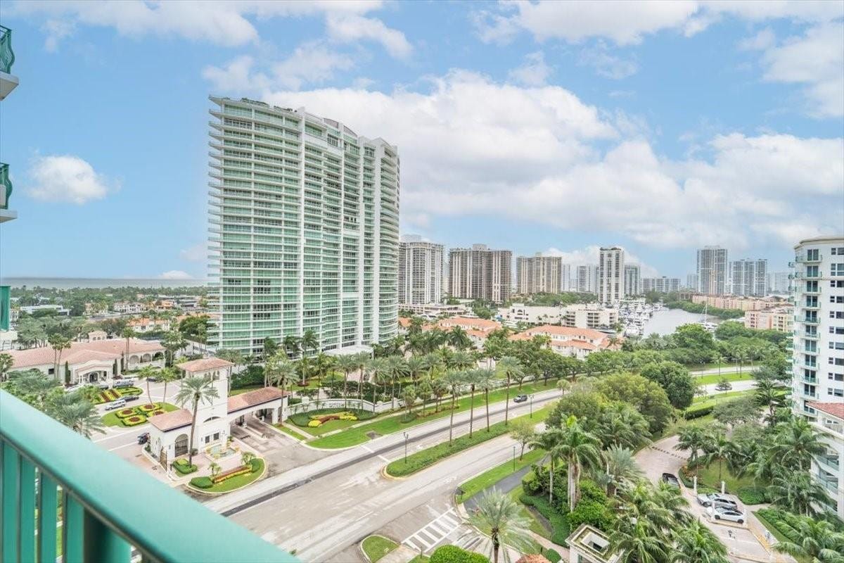 20000 E Country Club Drive 1209N, Aventura, FL 33180 photo 16