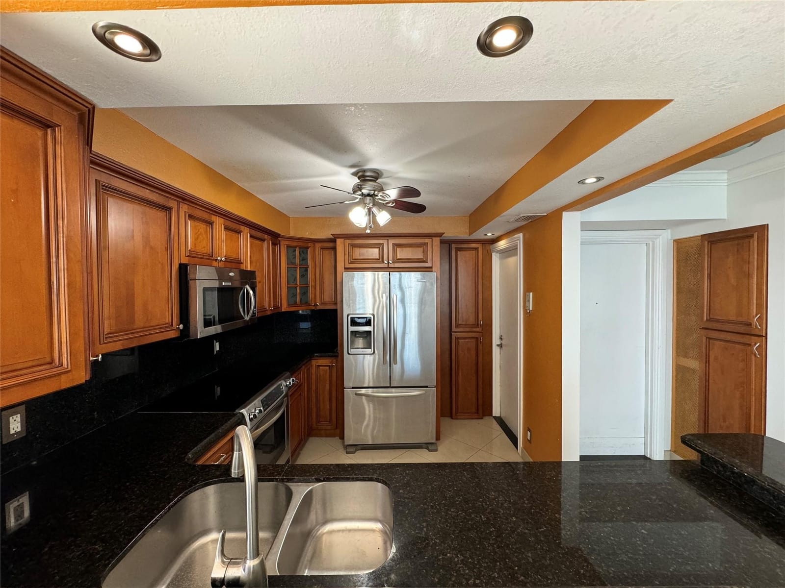 4800 Bayview Drive 406, Fort Lauderdale, FL 33308 photo 25