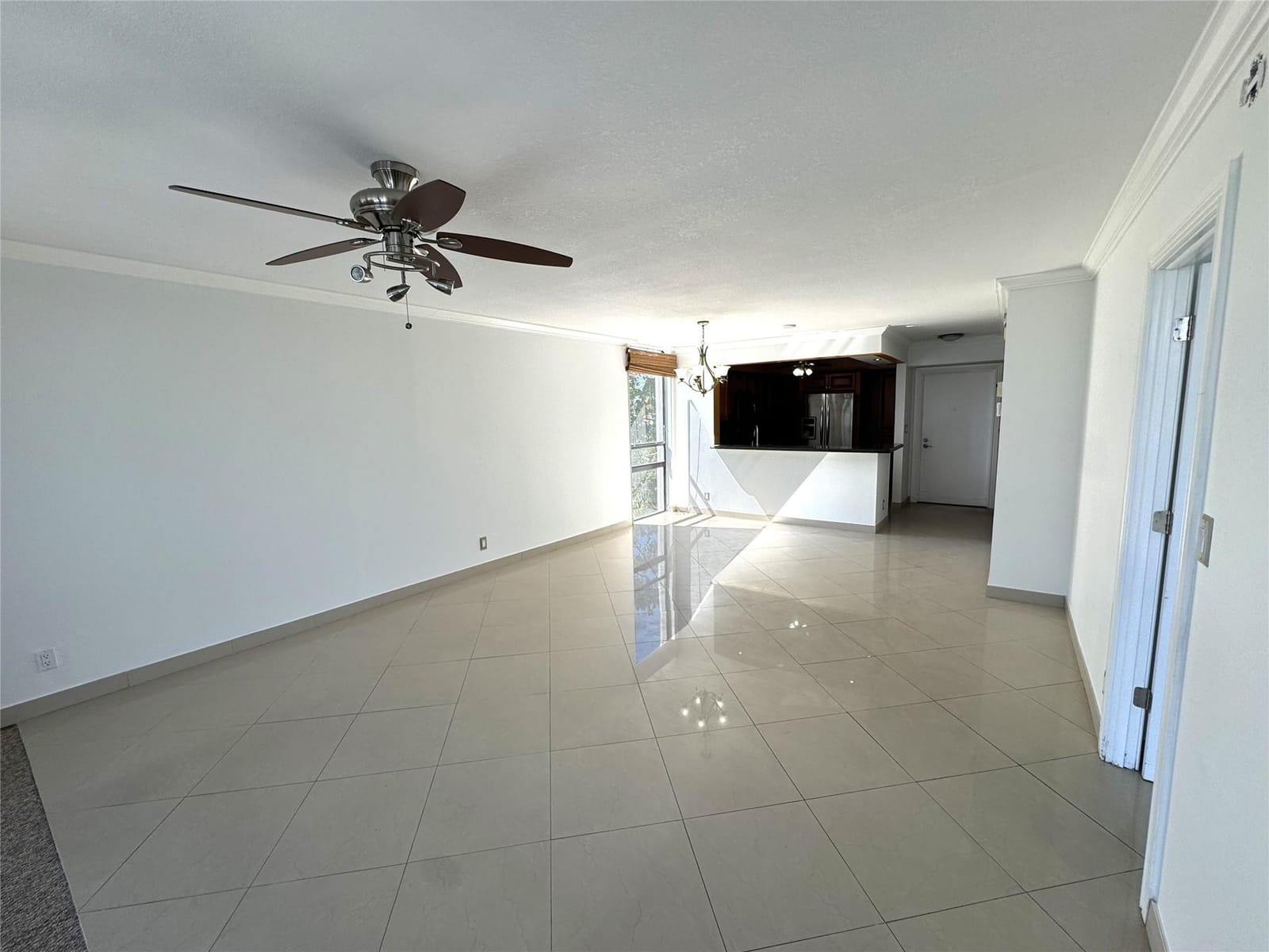 4800 Bayview Drive 406 — photo 4