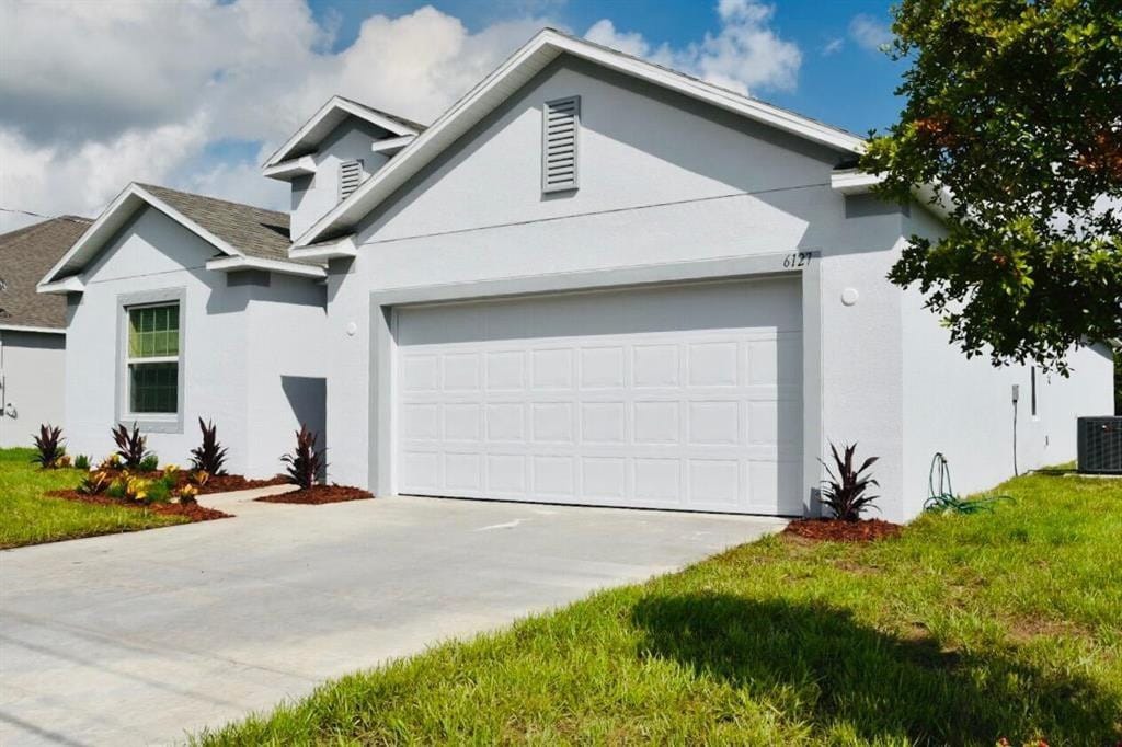 6127 NW Drophy Avenue, Port St. Lucie, FL 34986
