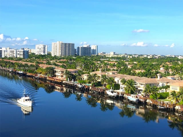 1400 S Ocean Drive 1202, sold in Trafalgar Towers Condomin, Hollywood, FL