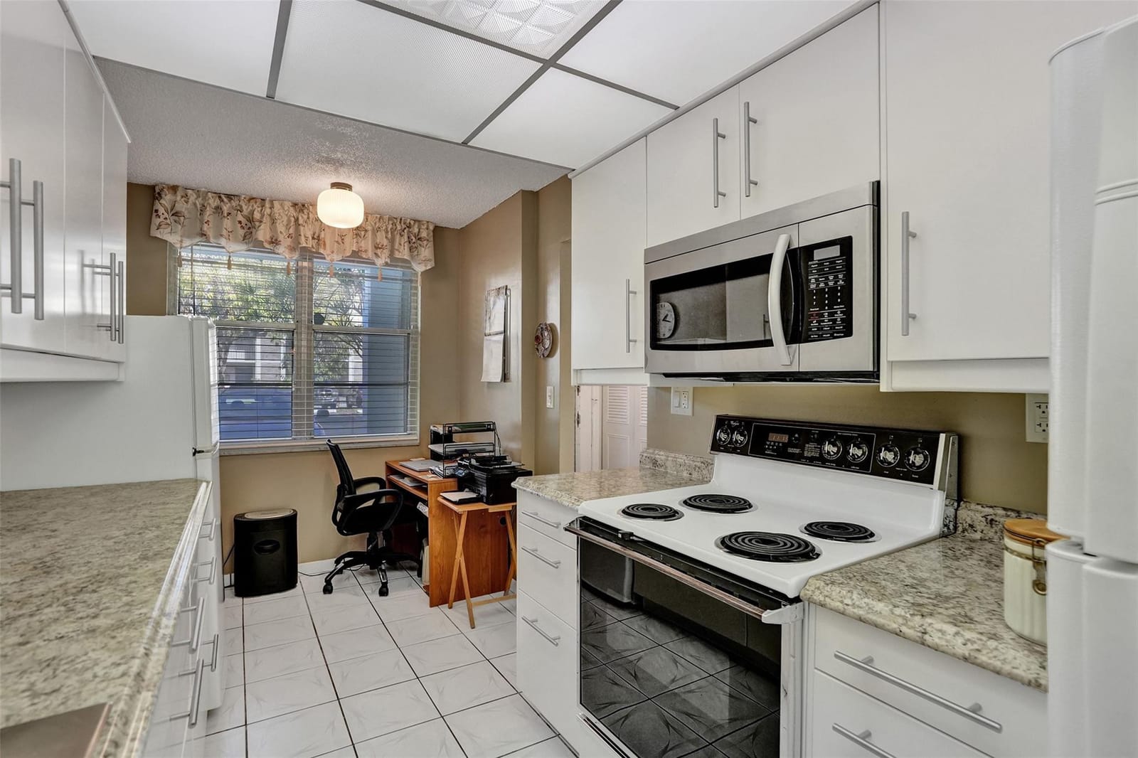 2999 NW 48th Avenue 142, Lauderdale Lakes, FL 33313 photo 18