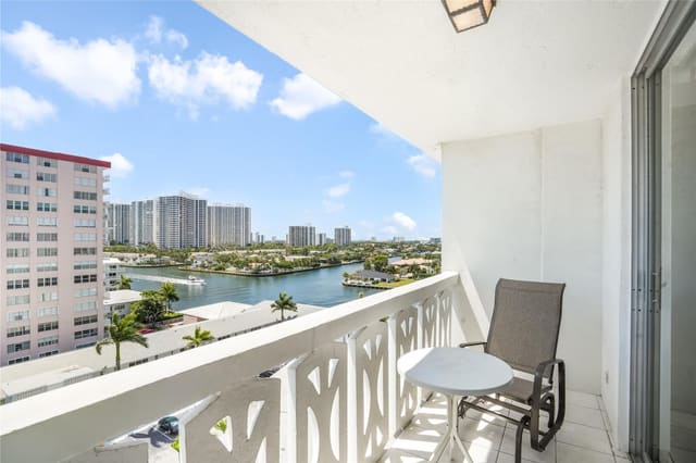 3113 S Ocean Drive 1008, sold in Ashleigh House, Hallandale Beach, FL