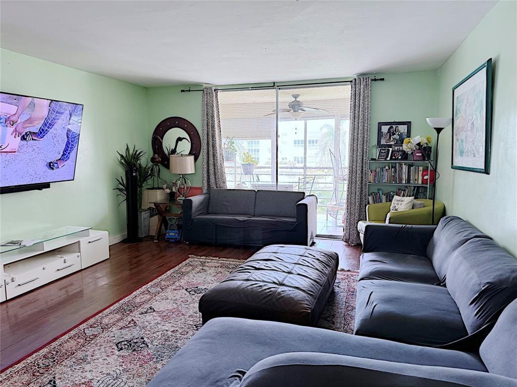 325 SE 11 Te 205 — photo 2