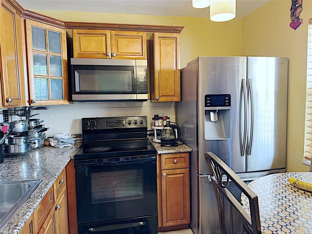 325 SE 11 Te 205 — photo 12