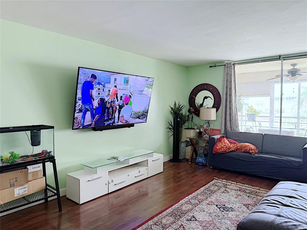 325 SE 11 Te 205 — photo 7